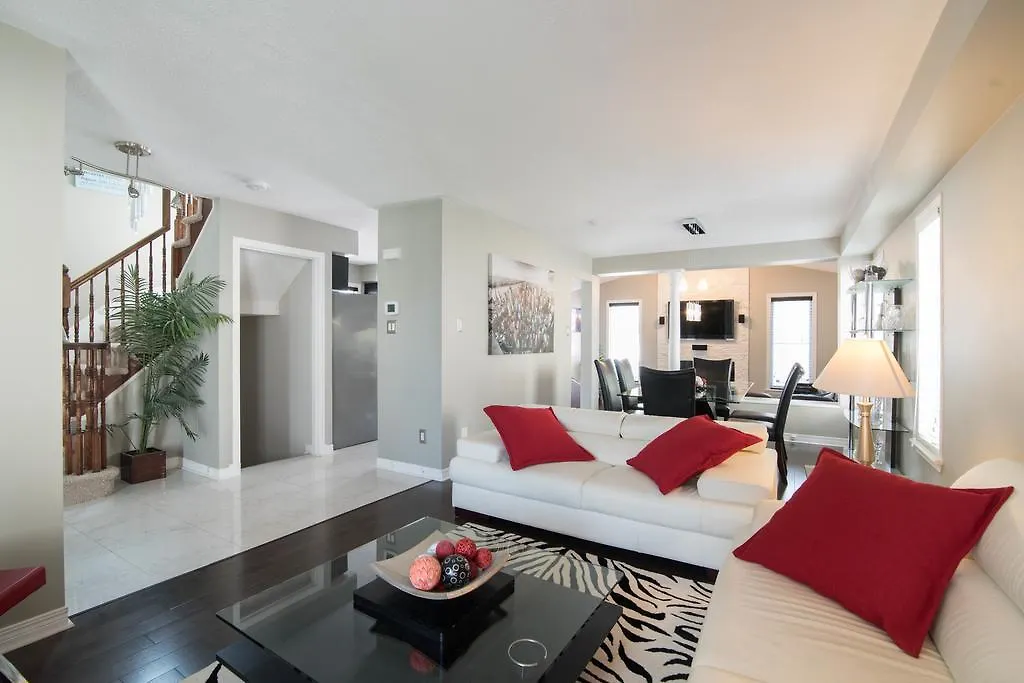 Kashy Homes - Luxury Home With Hot Tub location