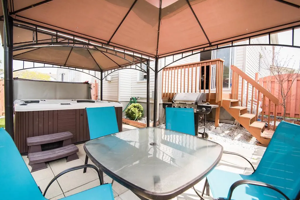 Kashy Homes Luxury Home With Hot Tub Ottawa