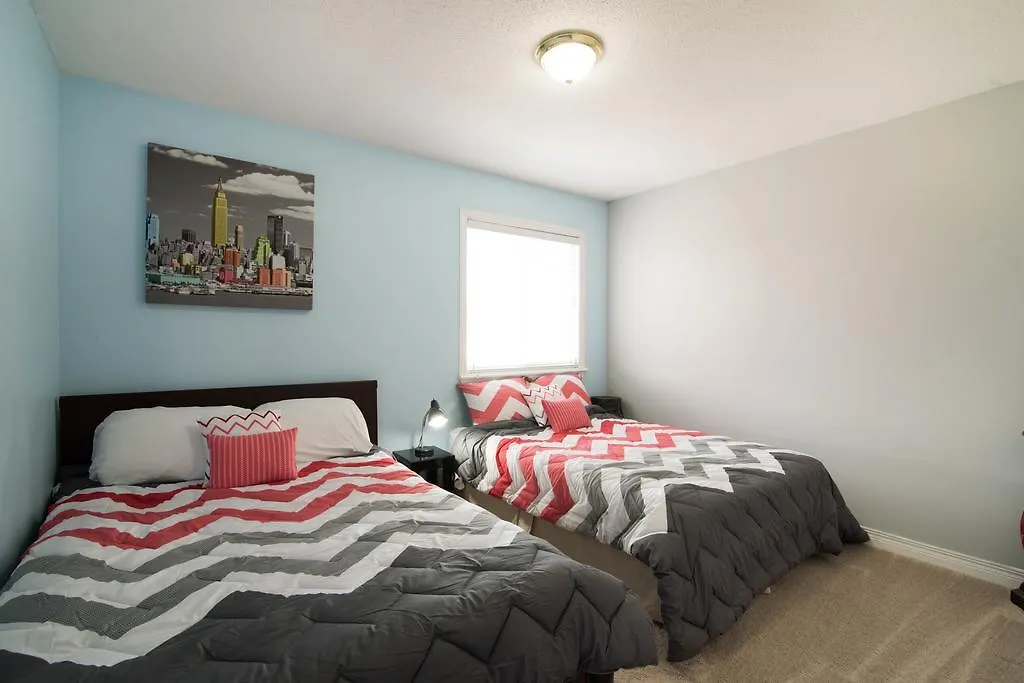 Kashy Homes Luxury Home With Hot Tub Ottawa 0*,